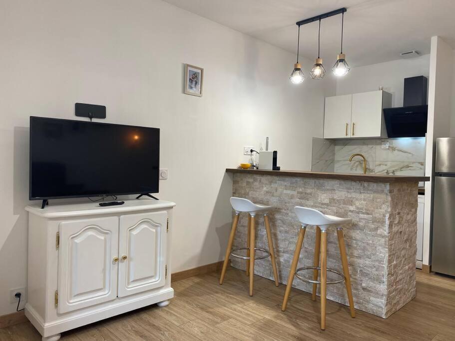 Appartement Residence Vacances Amandier Arles Buitenkant foto